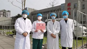 读特记者直击荆州战疫·第九日｜又有6人出院！深圳医疗队：到湖北以来最开心的一天