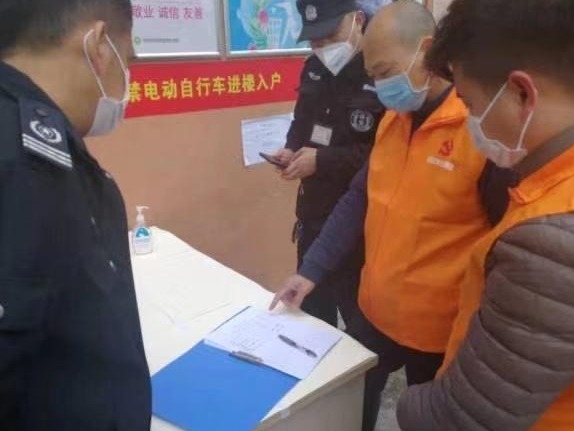 疫情无情，人间有爱！这些暖心的瞬间就发生在你身边！