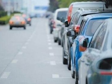 全市99条道路、路段可临时停车！深圳设道路临时停车区