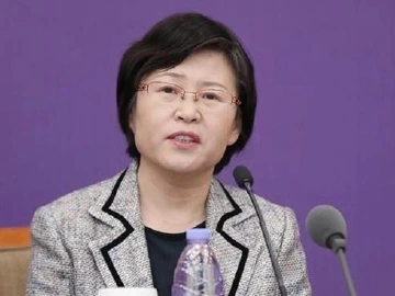 共计七十二万余件防护服发往疫区一线  