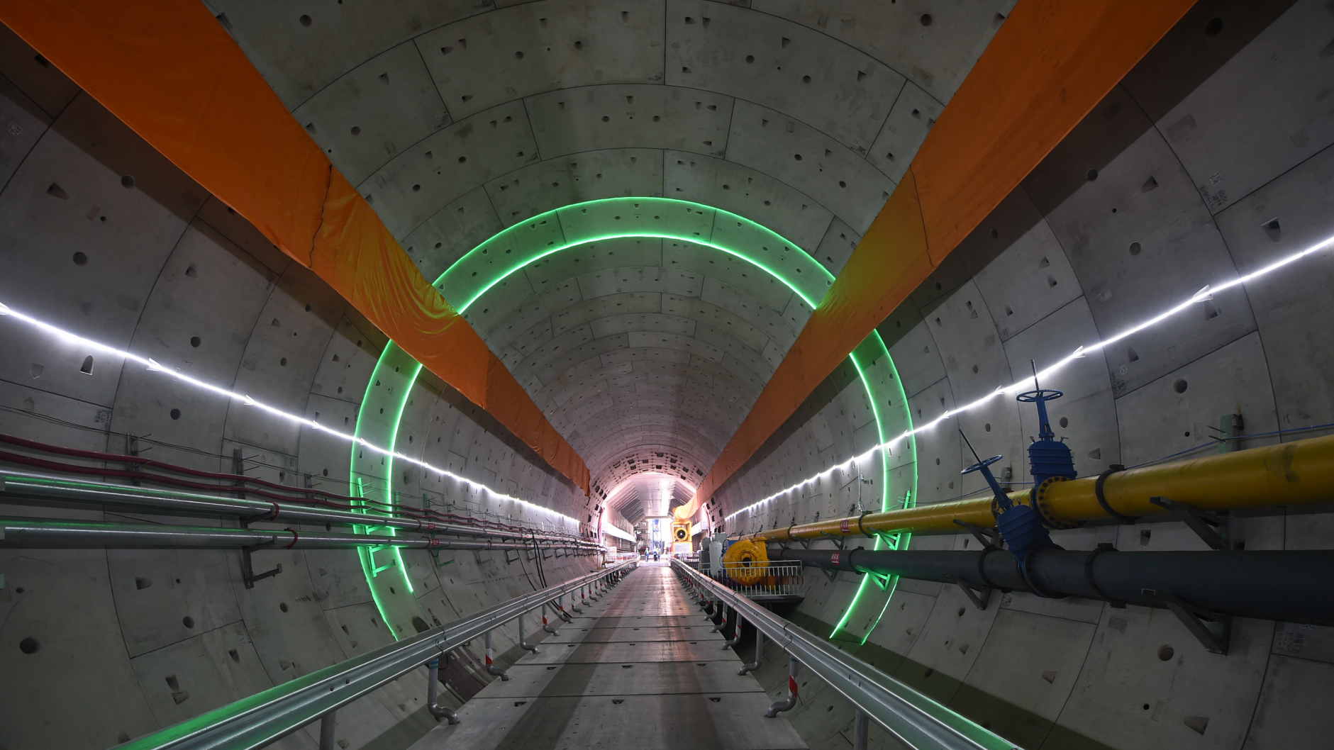 春风隧道外环高速坂银通道等深圳在建重点工程加快建设 