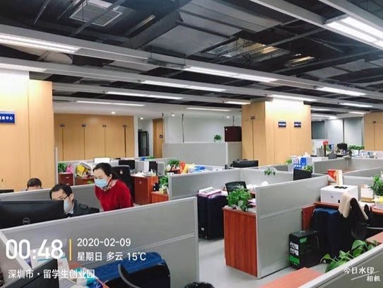 光明区工信局复工核查工作纪实：一天接上百电话 白天黑夜连轴转