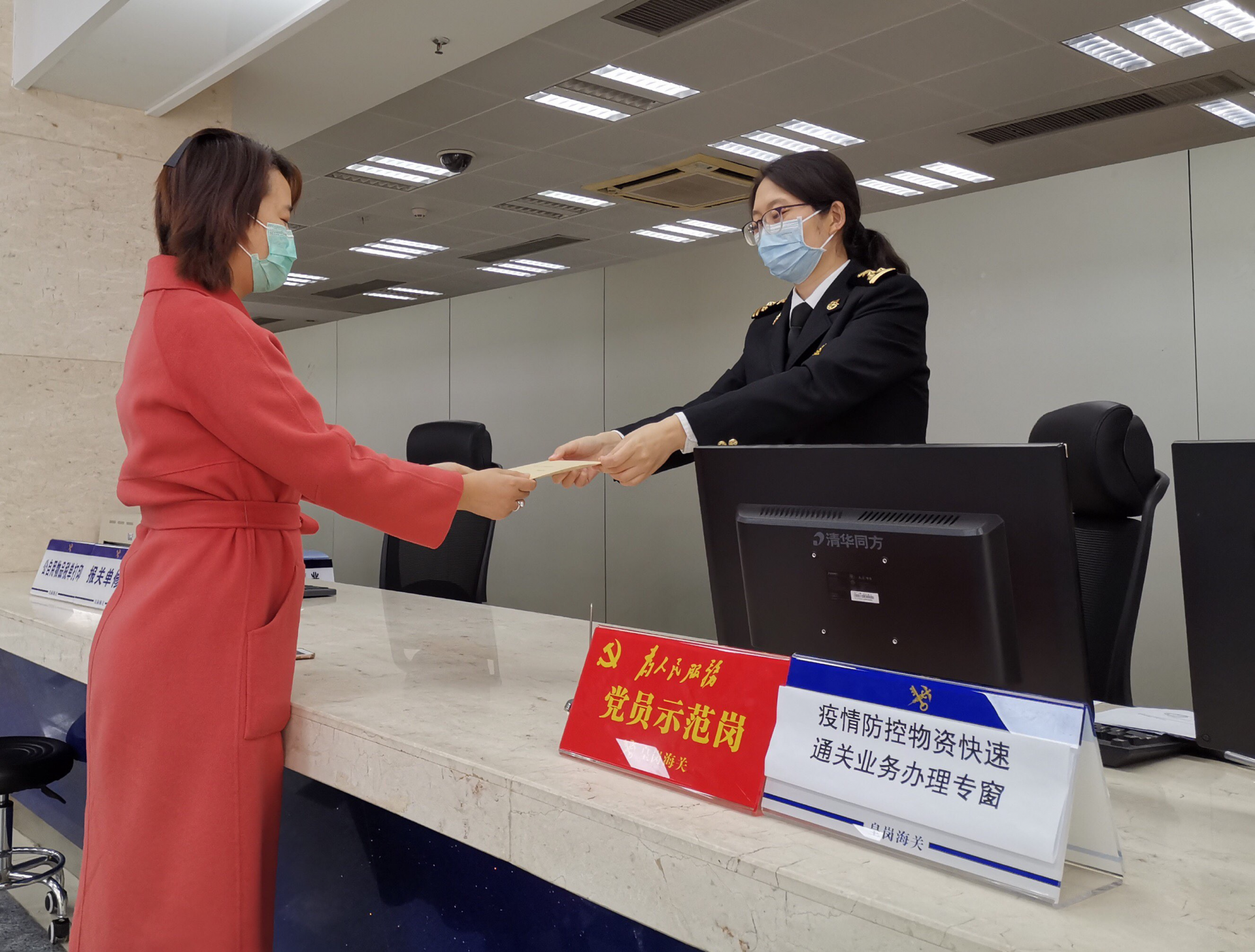 海关精准扶持新型显示器产业复工复产 为相关产业减免税款超千万元  