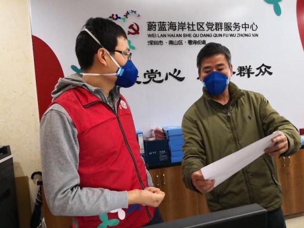 每天打100多个排查电话，疫情当前他奋战一线
