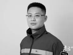 广东支援湖北荆州医疗队为因公殉职的王烁同志举行追思会
