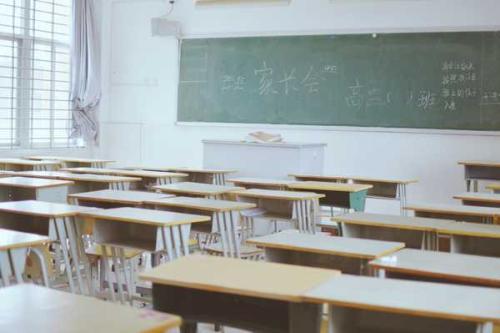 青海第一批高中、中职学校9日开学