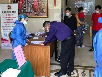 林蔚琳：坚守抗疫一线的铿锵玫瑰