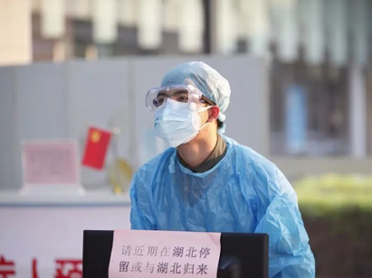 大疫当前，这样一群“男丁格尔”毅然奔赴抗疫一线