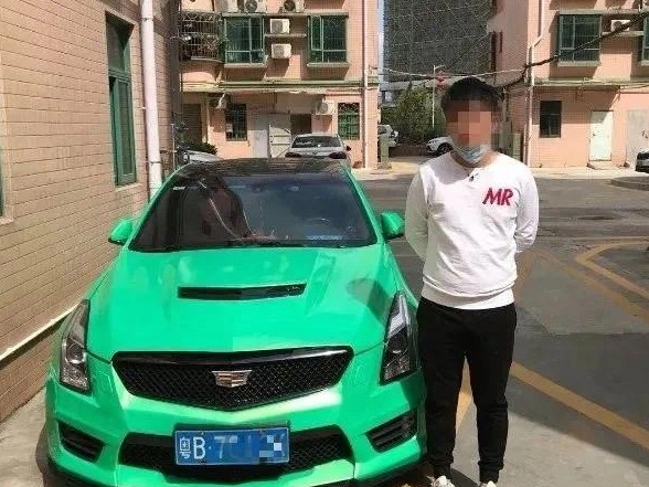 男子朋友圈“晒”飙车视频被举报真相让人很尴尬  