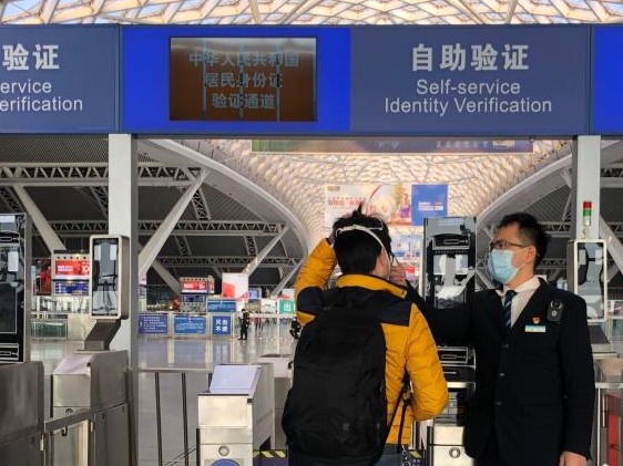 广东严防境外疫情输入 体现人文关怀