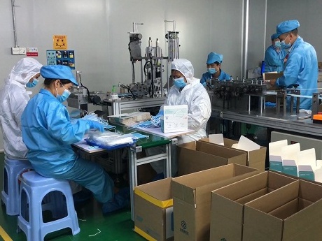 不等不靠 深圳企业主动转产为抗疫贡献“深圳力量”