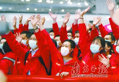 英雄归来 