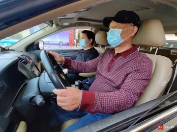读特记者直击武汉战疫 | 我的战友张年清：一位六旬老人的最后一班岗
