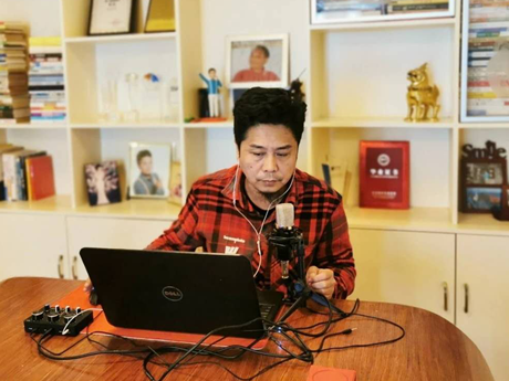 罗湖区文艺工作者用作品为战“疫”加油 