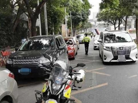 2020年清明节提倡云祭祀 深圳交警提前部署全力创造良好出行环境