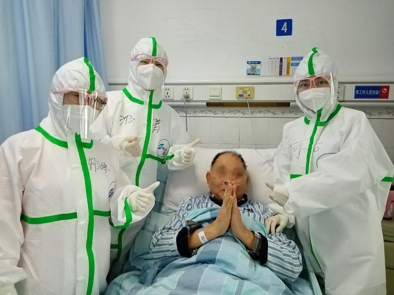 抗击“非典”“新冠肺炎”…致敬这群穿着白大褂的女英雄