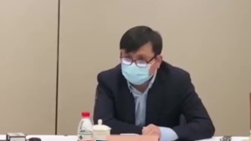张文宏回应：在疫情严重国家的留学生要不要回来？