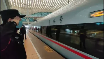 视频 | 致敬英雄！谢谢你们，为我们拼来春天！