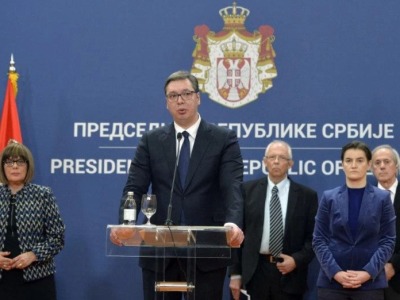 塞尔维亚总统宣布全国进入紧急状态