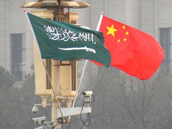 习近平同沙特国王萨勒曼通电话