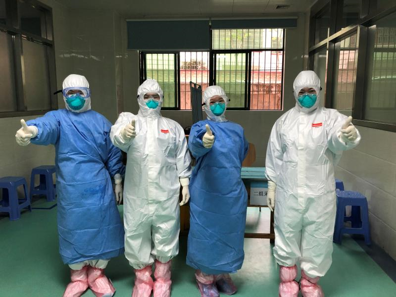 龙岗社康为复学复课做好服务 1天完成1055名教职工核酸检测采样