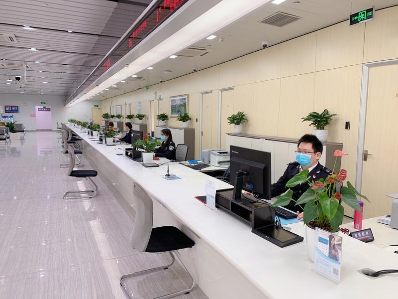 龙岗监管有担当：疫情防控、稳供保价、复工复产全面抓