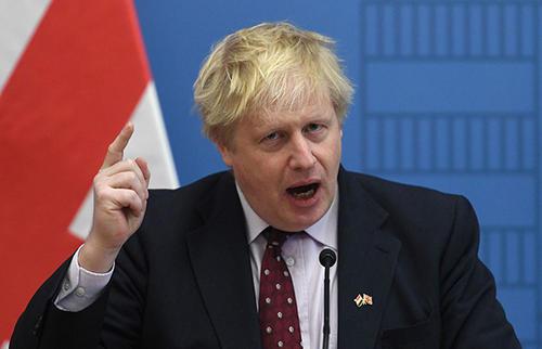 英国首相致信3000万家庭：别出门，别出门