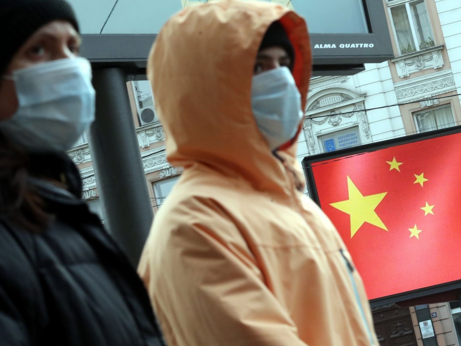在塞尔维亚，中国专家受重视的不只是建议