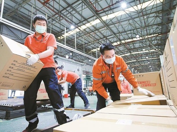 60万只口罩！深圳驰援喀什第三批疫情防控物资到位
