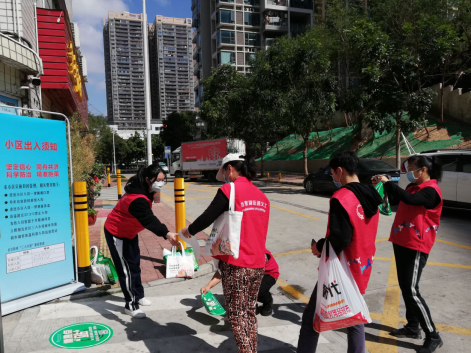 时下最美是距离！香蜜湖街道开启“健康点站”行动