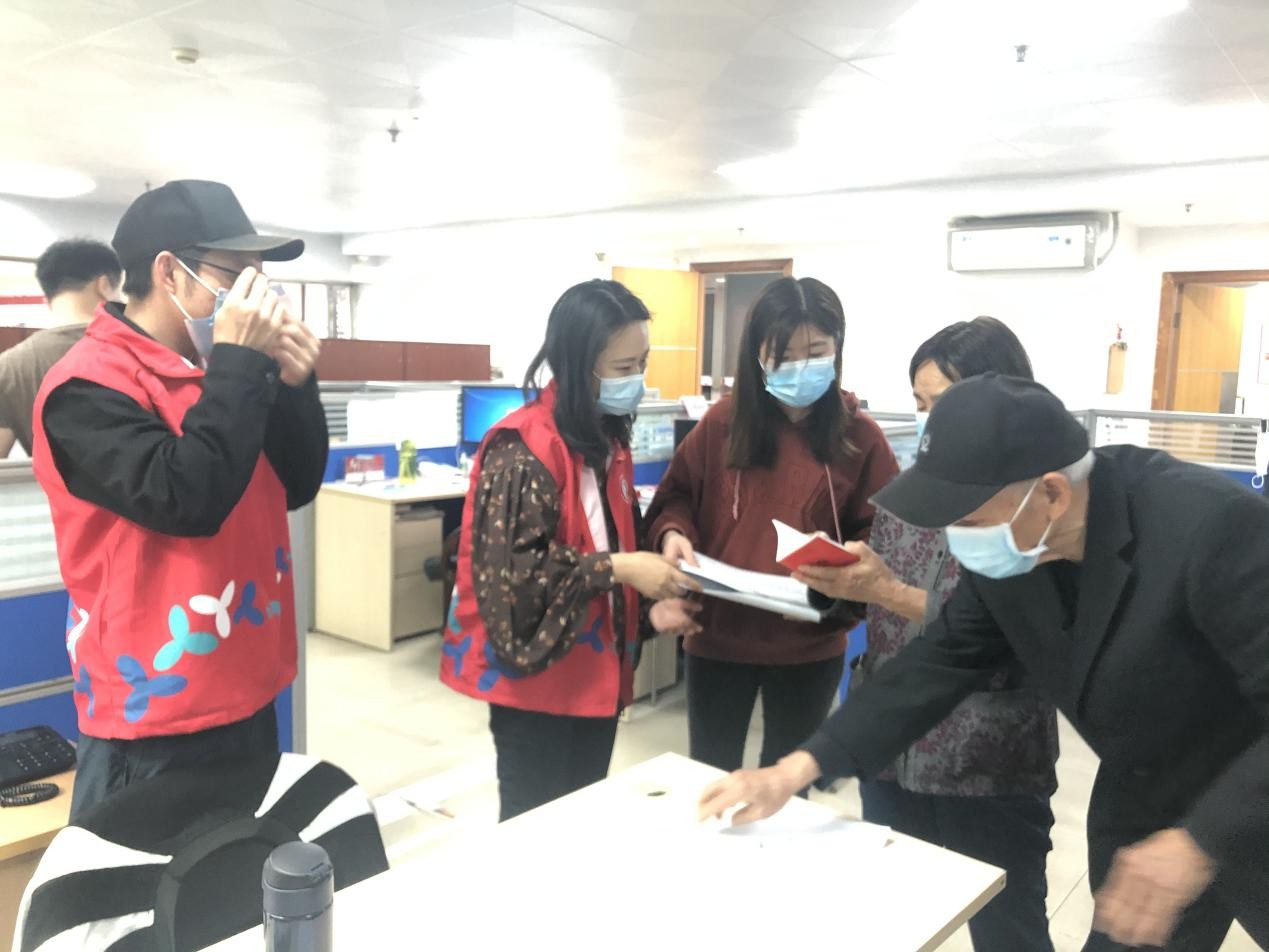 战疫英雄谱㉘｜耄耋党员夫妇心系疫情献力量