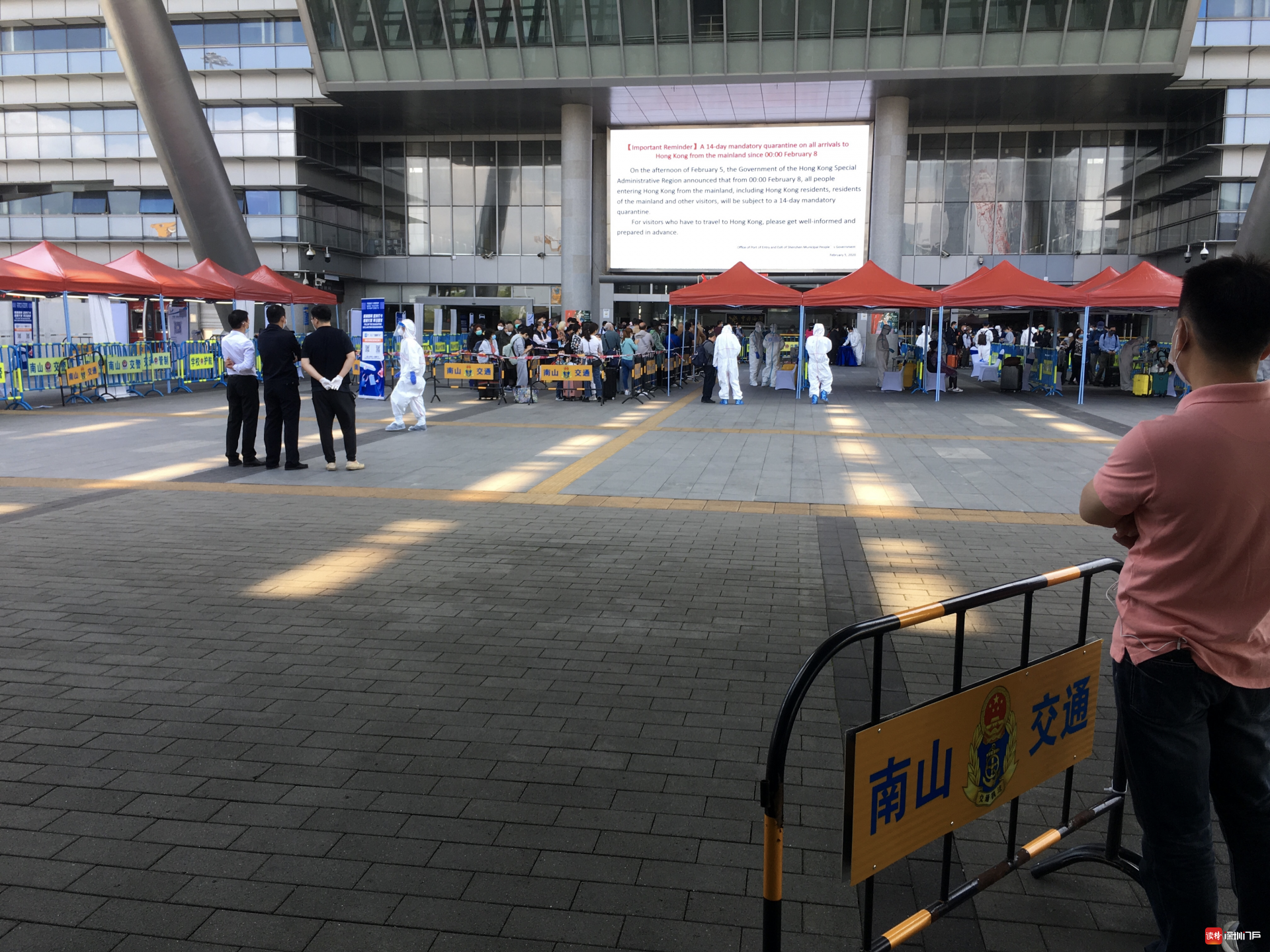 直击深圳湾口岸：核酸检测耗时长，通关平均约3小时 