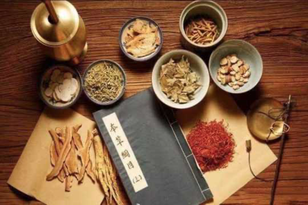 国家卫健委：鼓励在基层疫情防控中推广行之有效的中医药方案