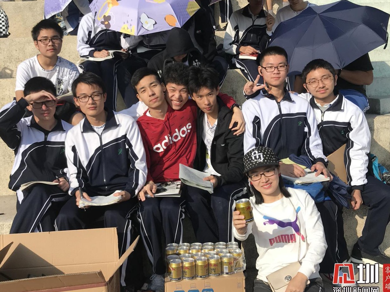 就地战“疫”！滞留在湖北老家的宝安老师千里授课