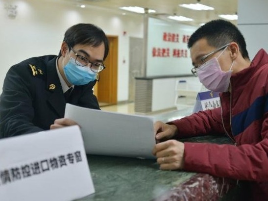 深圳海关减免滞报金惠及62家复工复产企业