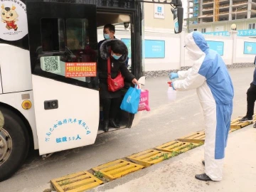 深圳地铁13号线项目部接劳务工友安全返岗复工