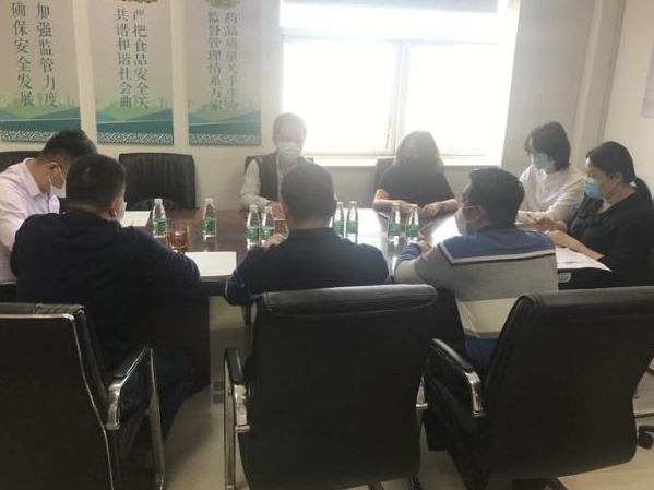 倡导文明祭祀，龙城街道三个全面筑牢清明期间疫情防线