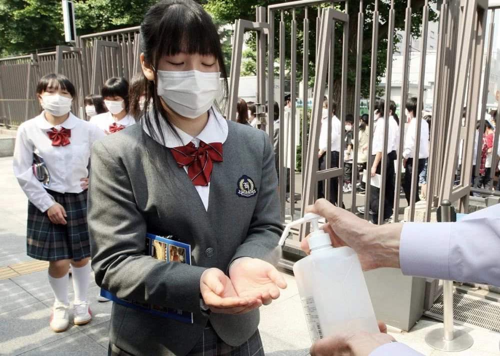 日本累计确诊新冠肺炎患者破千例 