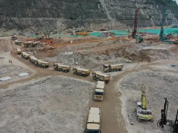 4天为4900辆泥头车办理通行证  多部门合力助推地铁建设复工复产