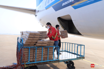 “客改货”国际航班起飞 南航运载6吨货物从潮汕机场飞赴曼谷