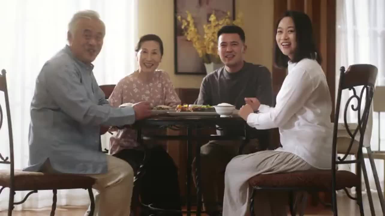 图说我们的价值观 | 用公筷守护我们的家人