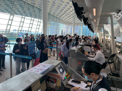 五一客流回暖，深圳机场出港旅客比清明节增长一倍