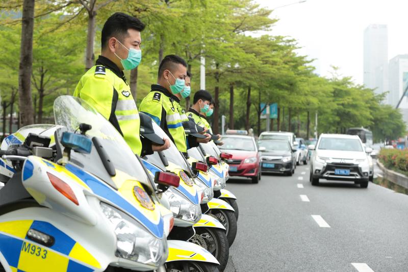 （重稿）清明首日墓园周边及全市交通无异常