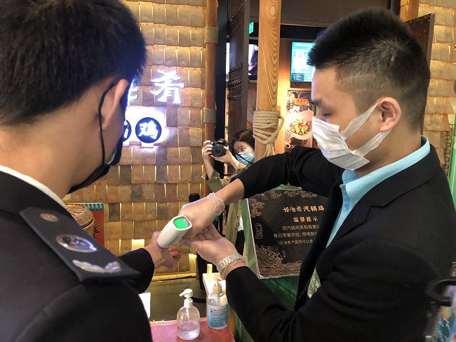 堂食外卖如何同时抓好防疫复工？深圳餐饮企业这样做