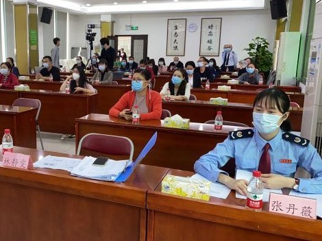 大浪街道开展惠企政策宣讲会 携企业围观税政“云直播”