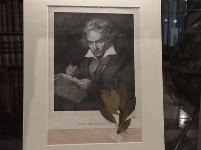 维也纳举办纪念贝多芬诞辰250周年特展