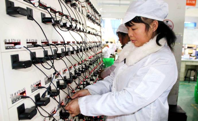 中国一季度GDP为20.65万亿元，同比下降6.8%