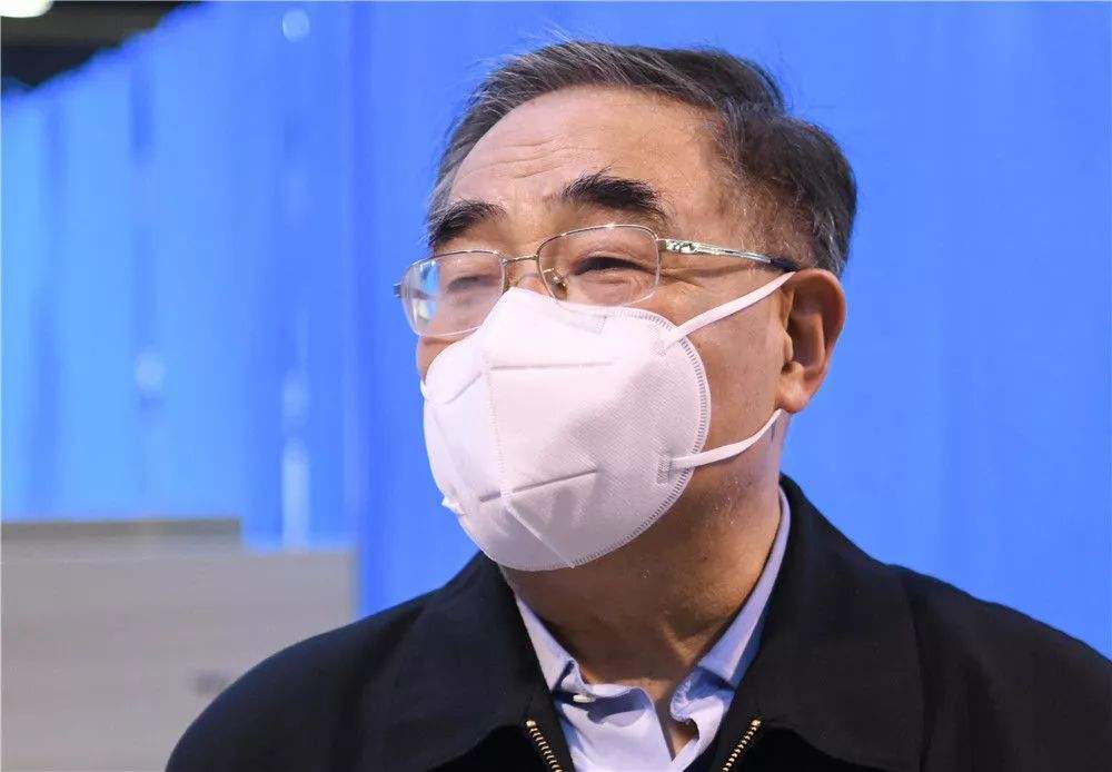 为了1461位患者，5院士领衔留汉继续战斗
