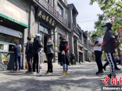 北京前门大街“老字号”迎客