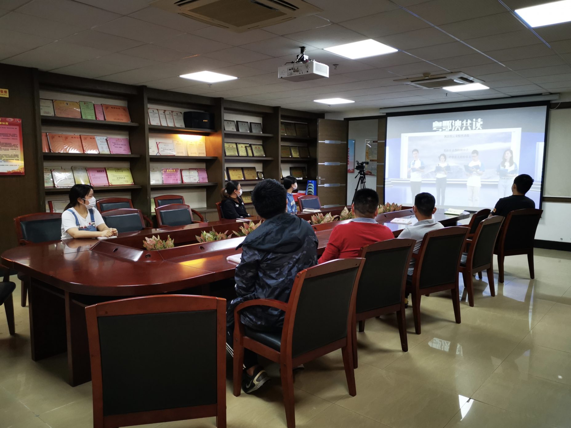 “心连心，不‘孤’读”——东莞桥头图书馆举行“共读半小时”活动